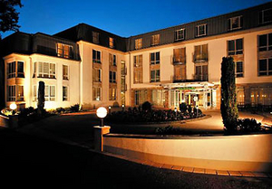 Wellnesshotel Bochum Courtyard by Marriott Bochum Stadtpark
Courtyard by Marriott Bochum Stadtpark Lobby
Courtyard by Marriott Bochum Stadtpark Hotelzimmer
Courtyard by Marriott Bochum Stadtpark green olive
Courtyard by Marriott Bochum Stadtpark qbocy business
