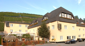 Mosel-Hotel Haehn in Koblenz-Guels
Mosel-Hotel Haehn Hotelzimmer
Mosel-Hotel Haehn Restaurant Vinoble
Mosel-Hotel Haehn Wellnessbereich
Mosel-Hotel Haehn Grillterrasse