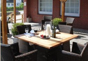 Inselhotel Kapitän Tadsen Wellnesshotel Amrum
Inselhotel Kapitän Tadsen
Inselhotel Kapitän Tadsen Hotelzimmer
Inselhotel Kapitän Tadsen Wellnessbereich
Steenodde auf der Insel Amrum