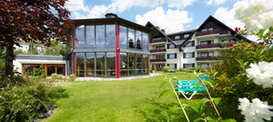 Familotel Sonnenpark in Willingen
Familotel Sonnenpark Außenpool
Familotel Sonnenpark AquaParadiso
Familotel Sonnenpark Lounge
Familotel Sonnenpark Zimmer