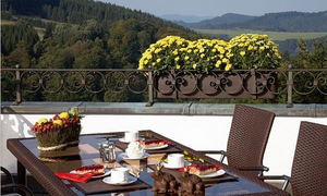 Wellnesshotel Sauerland Berghotel Astenkrone
Berghotel Astenkrone Restaurant
Berghotel Astenkrone Terrasse
Berghotel Astenkrone Wellnessbereich
Berghotel Astenkrone Hotelzimmer