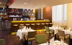 NH Frankfurt City in Frankfurt am Main
NH Frankfurt City Hotelzimmer
NH Frankfurt City
NH Frankfurt City
NH Frankfurt City Wellnessbereich