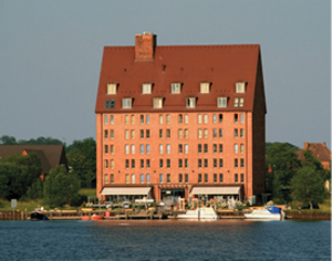 Schwerin Hotel Speicher am Ziegelsee
Schwerin Hotel Speicher am Ziegelsee Bootsanlegestelle
Schwerin Hotel Speicher am Ziegelsee Restaurant
Schwerin Hotel Speicher am Ziegelsee Hotelzimmer
Schwerin Hotel Speicher am Ziegelsee Wellness
