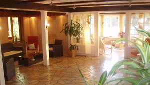 Wellness Schlösschen Bötzelberg
Wellness Schlösschen Bötzelberg Spabereich
Wellness Schlösschen Bötzelberg Terrasse
Wellness Schlösschen Bötzelberg Turmzimmer
Wellness Schlösschen Bötzelberg Ansicht