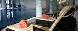 Hotel Bornmühle
Hotel Bornmühle Restaurant Lisette
Hotel Bornmühle Wintergarten mit Seeblick
Hotel Bornmühle Hotelzimmer
Hotel Bornmühle Schwimmbad
