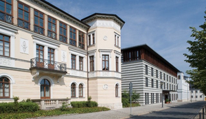 Hotel Pullman Erfurt am Dom
Hotel Pullman Erfurt am Dom Wellnessbereich
Hotel Pullman Erfurt am Dom Hotelzimmer
Hotel Pullman Erfurt am Dom Restaurant
Hotel Pullman Erfurt am Dom