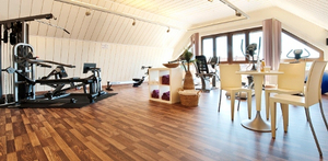 Hotel Bei den Tongruben in Neuberg
Hotel Bei den Tongruben Hotelzimmer
Hotel Bei den Tongruben Fitness-Insel
Hotel Bei den Tongruben Entspannungsoase
Hotel Bei den Tongruben Ansicht