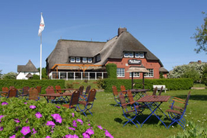Inselhotel Kapitän Tadsen Wellnesshotel Amrum
Inselhotel Kapitän Tadsen
Inselhotel Kapitän Tadsen Hotelzimmer
Inselhotel Kapitän Tadsen Wellnessbereich
Steenodde auf der Insel Amrum